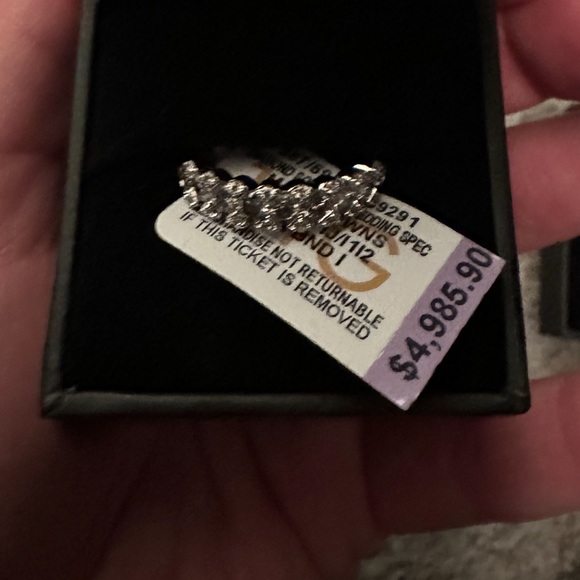 Macys brand 1 ct diamond band - Picture 2 of 3